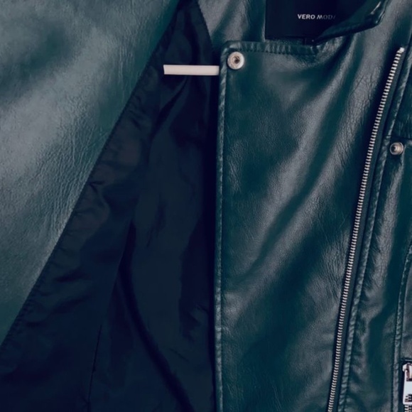 🌲Vero Moda Green XS Vegan Leather Coat Excellent condition🌲 - Picture 5 of 7